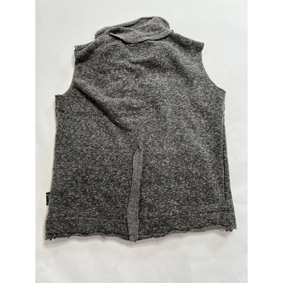 Nununu Solid Vest in Charcoal - Picture 4 of 5